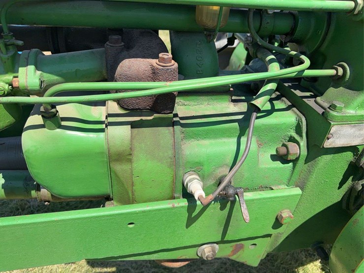 john-deere-b-image-39