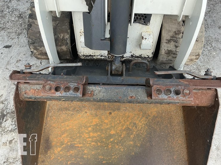 2005-bobcat-mt55-image-12