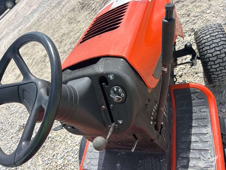 2013-ariens-40in-riding-mower-image-15