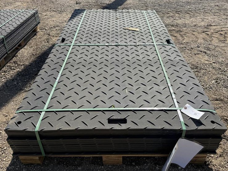 #25-•-(12)-roadbed/-ground-protection-mats---ljb12-image-1