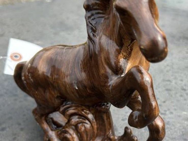 #134-•-(2)-horse-statue-image-3
