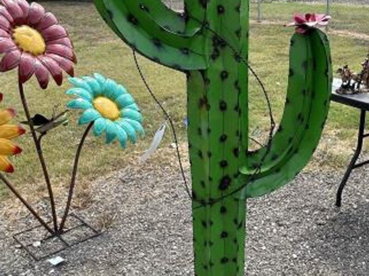 #164-•-metal-art---large-cowboy-cactus-image-1