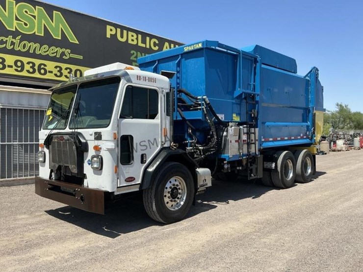2018-peterbilt-520-image-2