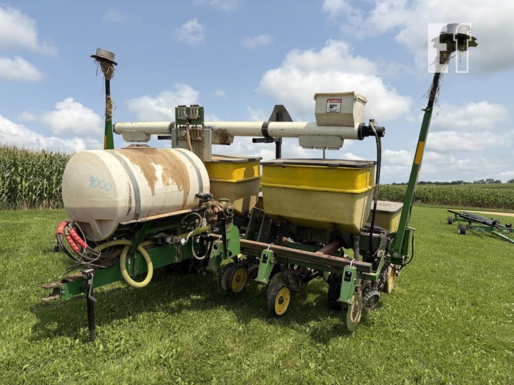 john-deere-7200-image-1