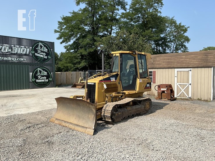 2005-caterpillar-d3g-xl-image-8