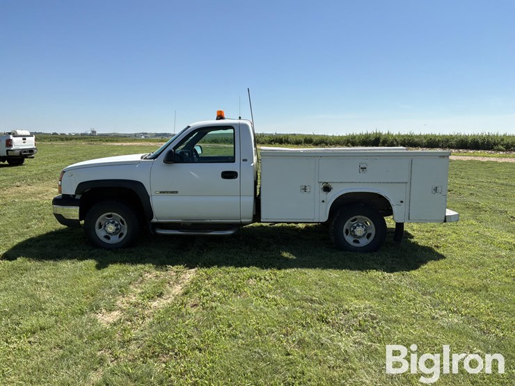 2003-chevrolet-silverado-2500-image-4
