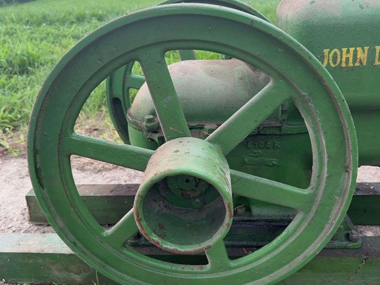 john-deere-112-image-18