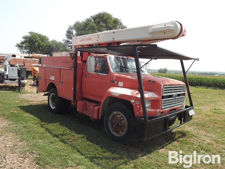 1985-ford-f7000-image-3