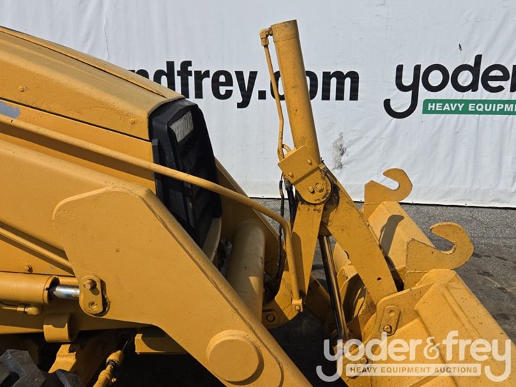 caterpillar-416c-image-36