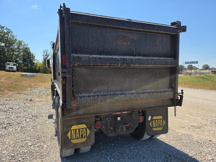 #26510-•-2006-mack-ct713-triaxle-dump-truck-image-7