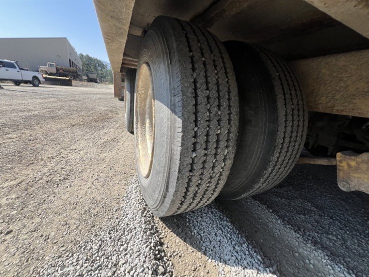 1995-gem-state-tri-axle-equipment-trailer-image-12