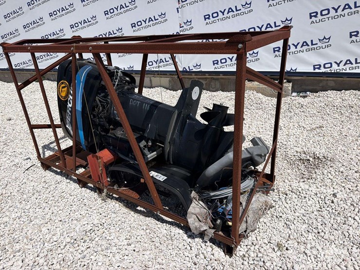 2002-mercury-135hp-outboard-boat-motor-image-2