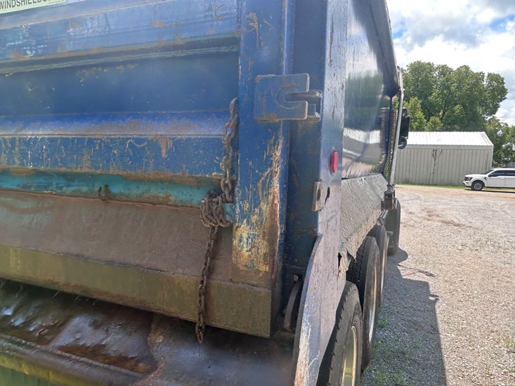 2005-kenworth-t800-image-22