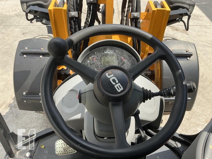 2024-jcb-407-image-14