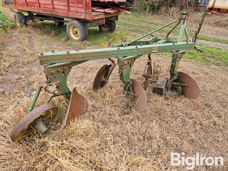 john-deere-f125-image-5