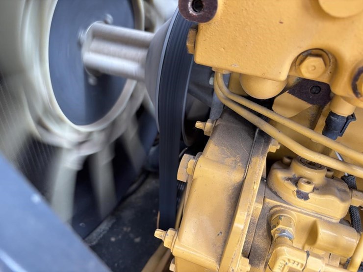 2013-deere-210k-ep-image-57