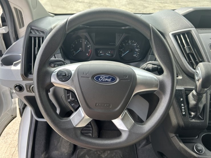 2018-ford-transit-image-18