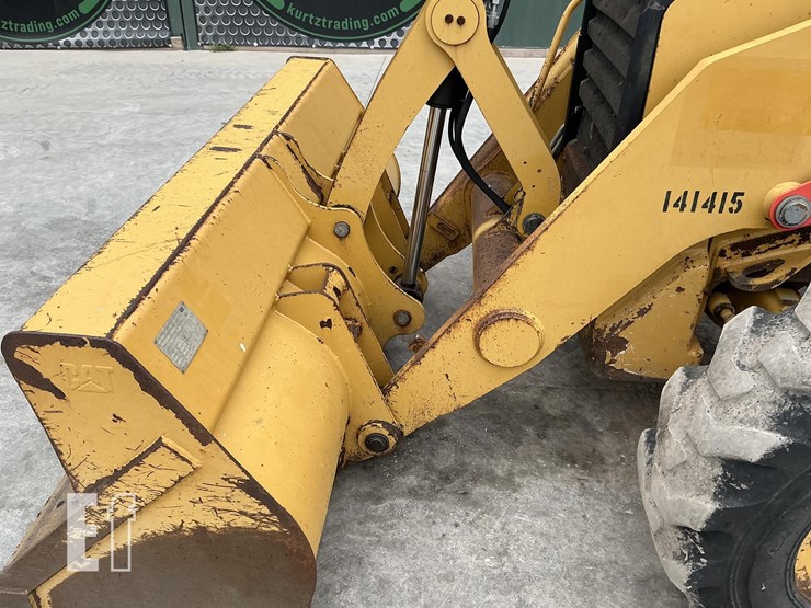 2015-caterpillar-416f-image-10