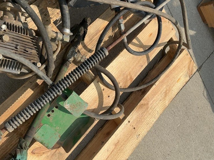 john-deere-4930-image-16
