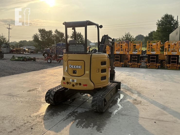 2019-deere-35g-image-4
