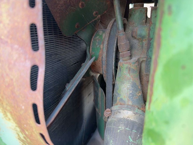 john-deere-3010-image-20