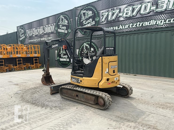 2016-deere-35g-image-2