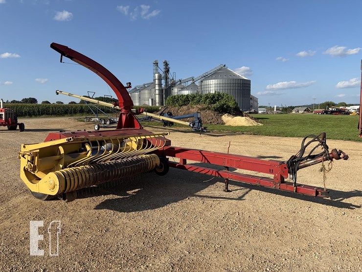 new-holland-900-image-4