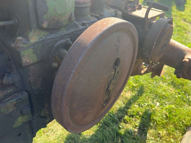 john-deere-b-image-24