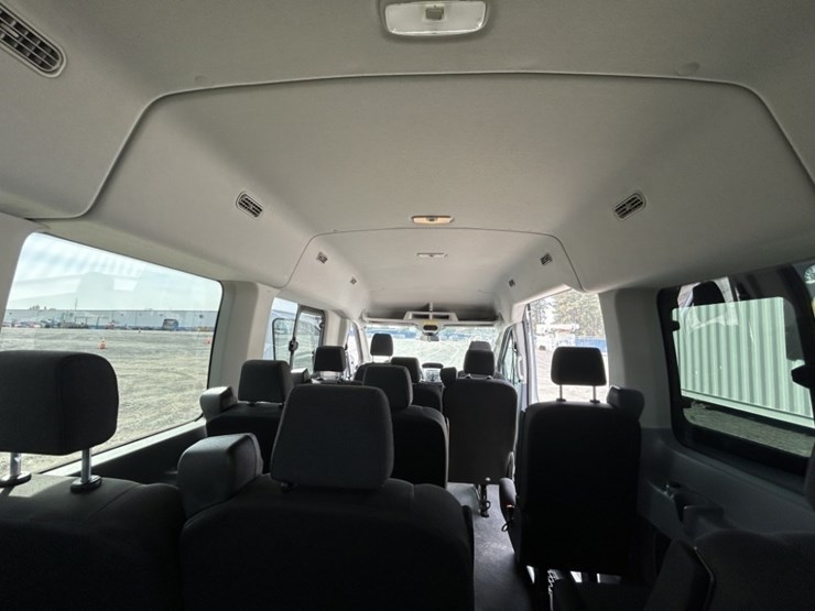 2018-ford-transit-image-31