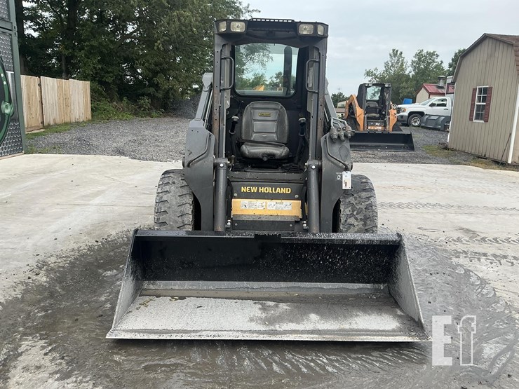 2018-new-holland-l228-image-7