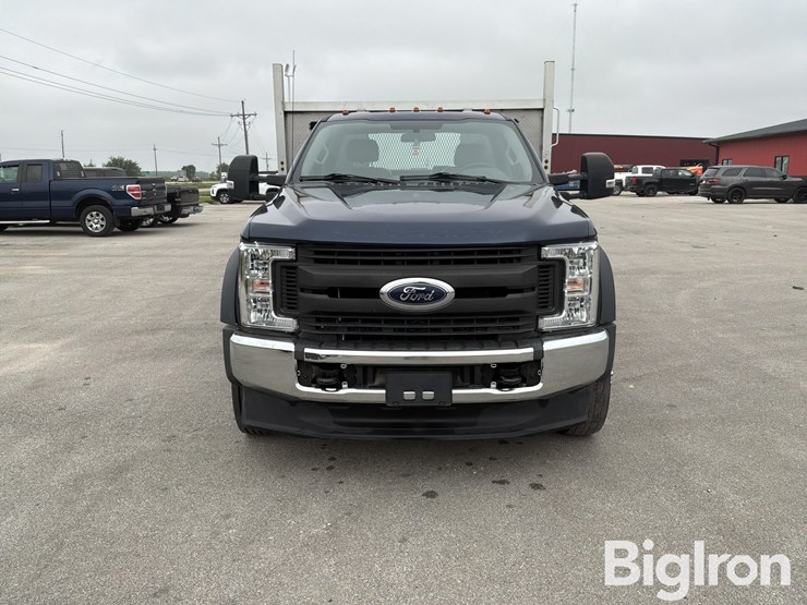 2019-ford-f450-xl-image-2