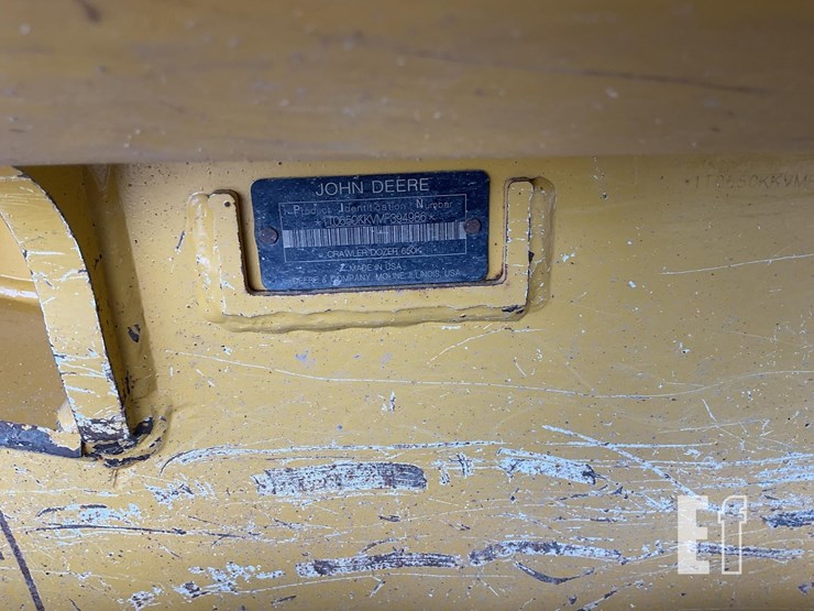 2021-deere-650k-lgp-image-19