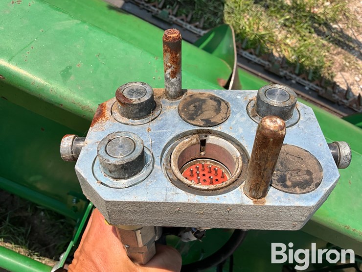 1989-john-deere-920-image-16