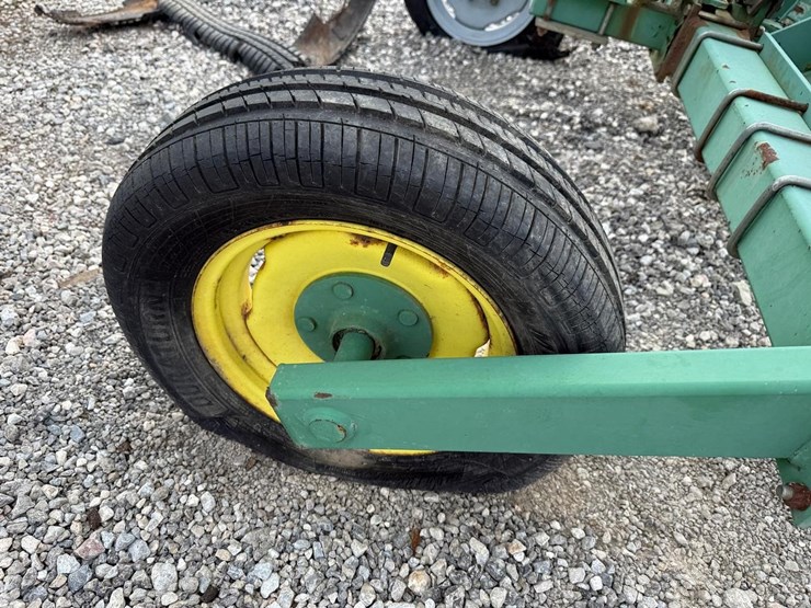 john-deere-702-image-12
