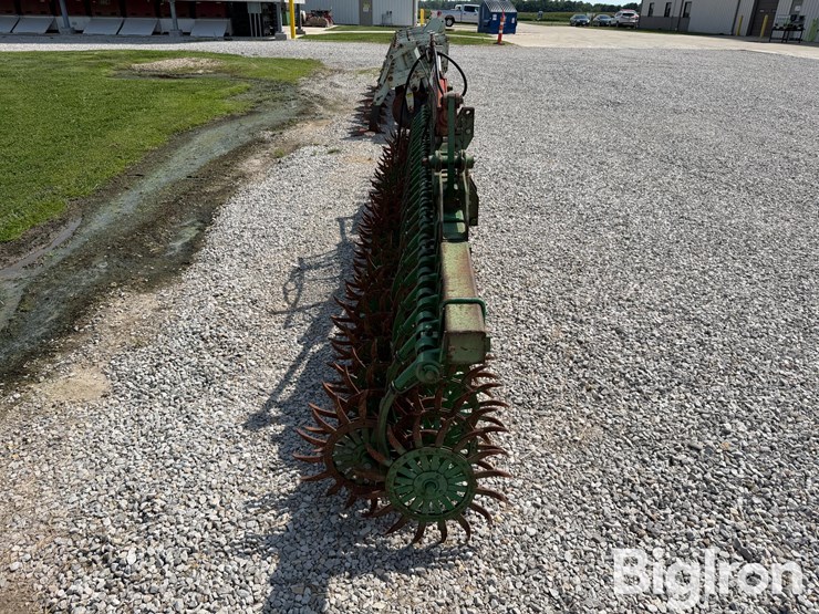 john-deere-400-image-4