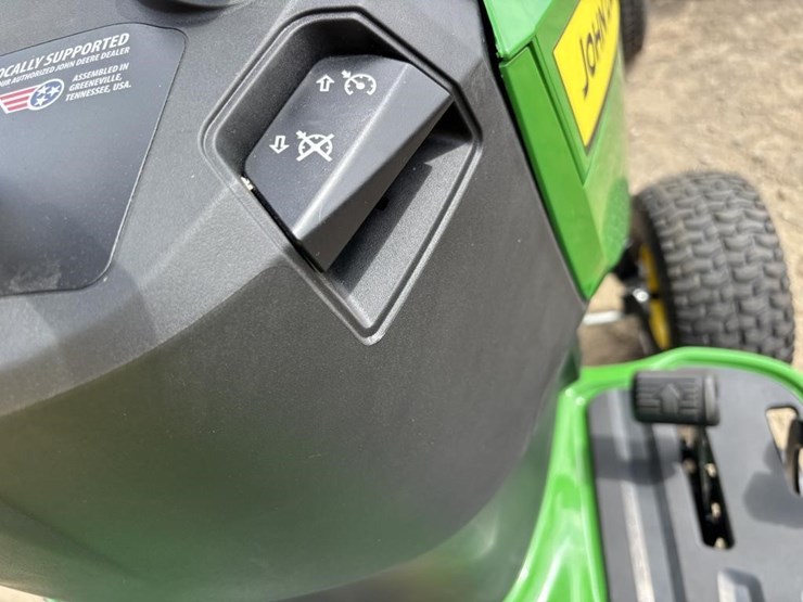 2026-john-deere-s120-image-17