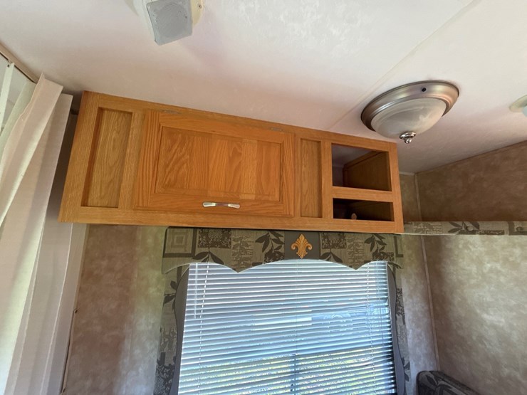 #668-•-spirit-of-america-camper-image-21