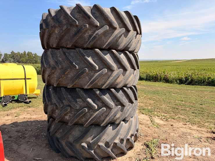john-deere-10-image-1