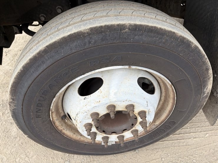 2006-ford-f450-image-15