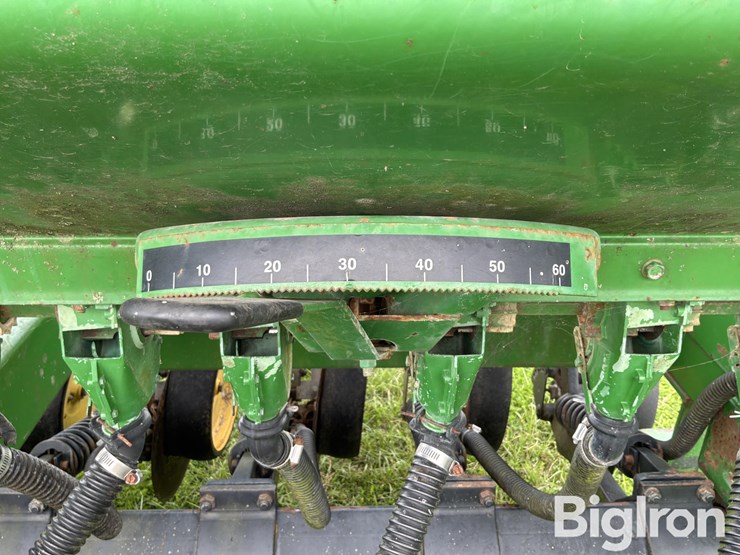 john-deere-750-image-11