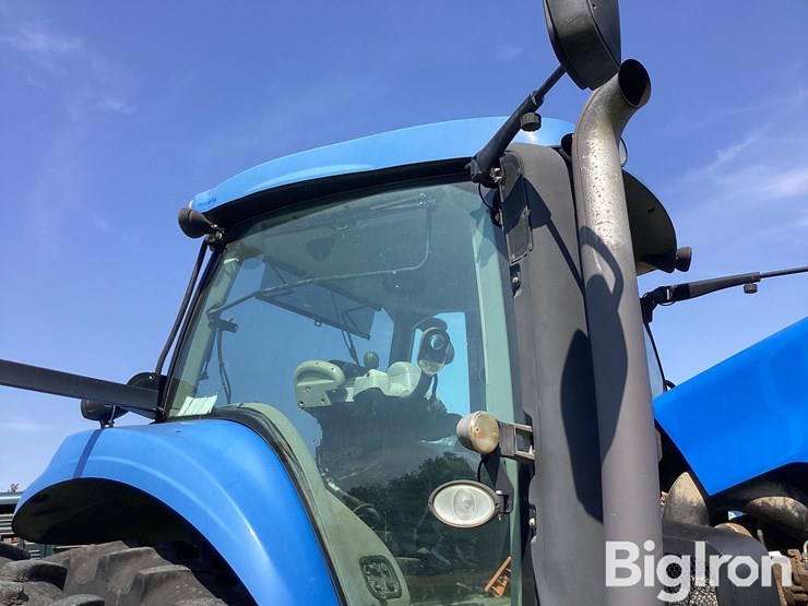 2013-new-holland-t8.360-image-13