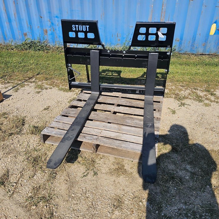 Stout 48" Pallet Forks