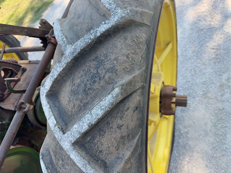 john-deere-b-image-14