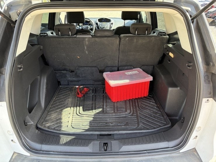 2015-ford-escape-se-image-20