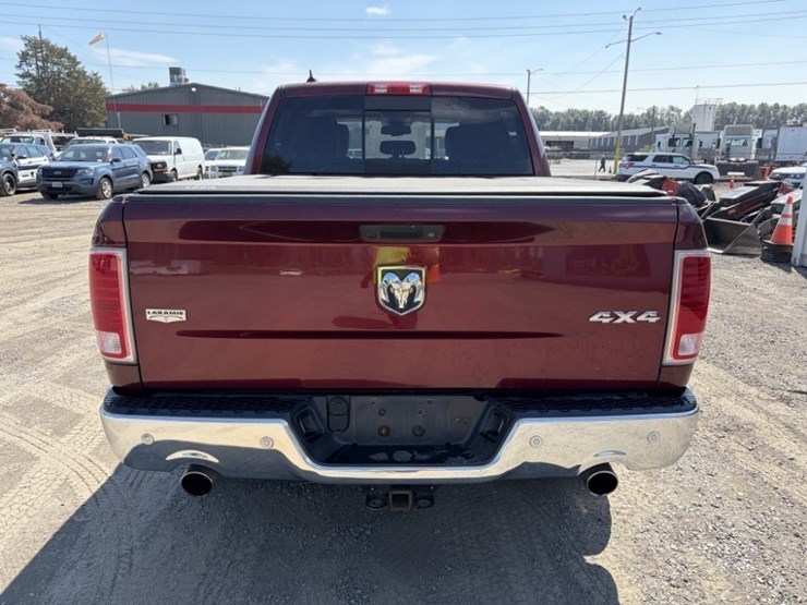 2017-ram-1500-laramie-image-5