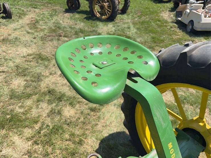 john-deere-b-image-25