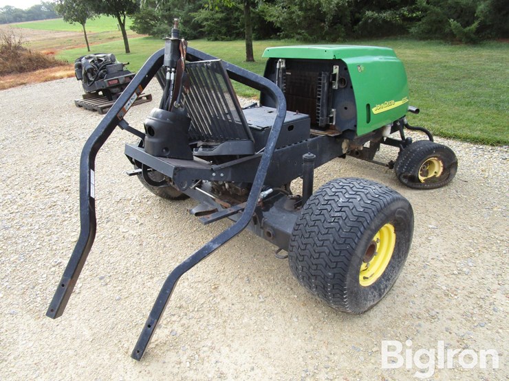 john-deere-3225c-image-1
