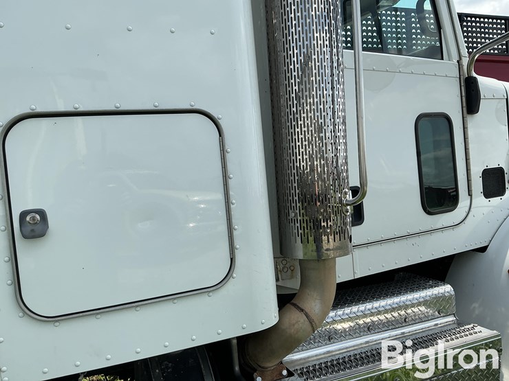 2015-peterbilt-365-image-20