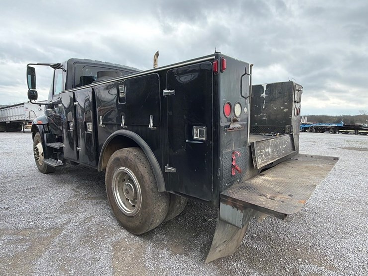 2005-international-durastar-4200-image-4