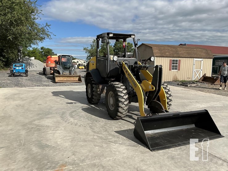 2021-new-holland-w80c-image-6